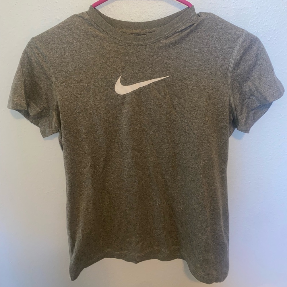 Nike Dri-fit T-shirt size L in kids, could fit xs-s in womens/juniors